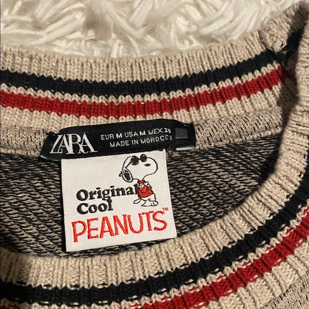 Zara Snoopy oversized Sweater vest - Picture 9 of 11